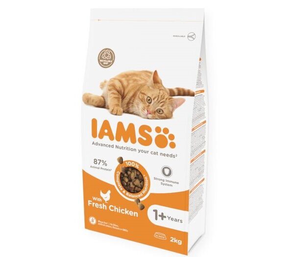 IAMS Cat 2kg Adult Chicken